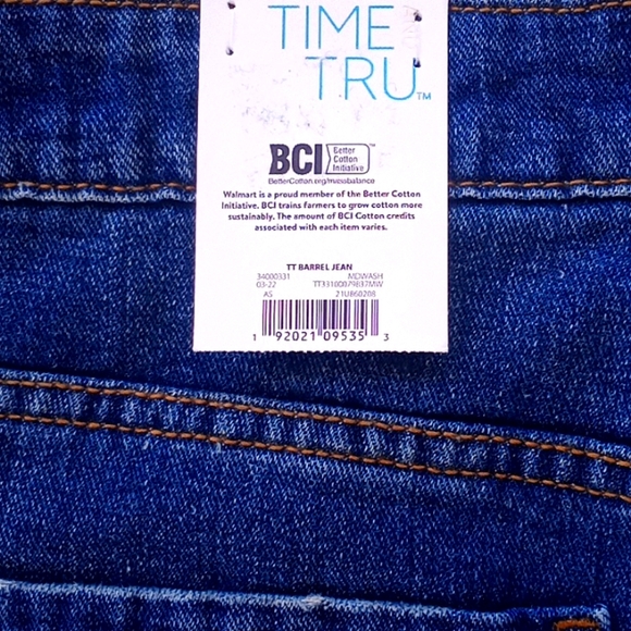 Time and Tru High Rise Distressed Jeans-#1750+ - Picture 10 of 12